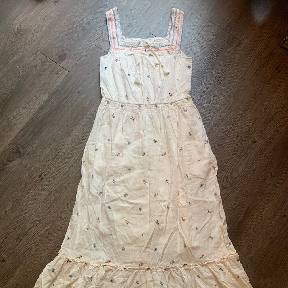 Embroidered maxi dress